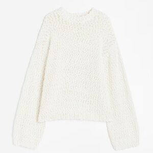 BOUCLÉ SWEATER/ H and M. 🤍